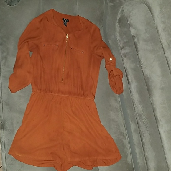 Romper - Picture 1 of 2